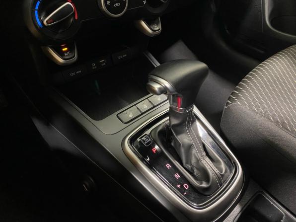 Kia Rio IV с пробегом 2018 года, цена 1 258 800 рублей, 126458 км, седан, Автокод Объявления