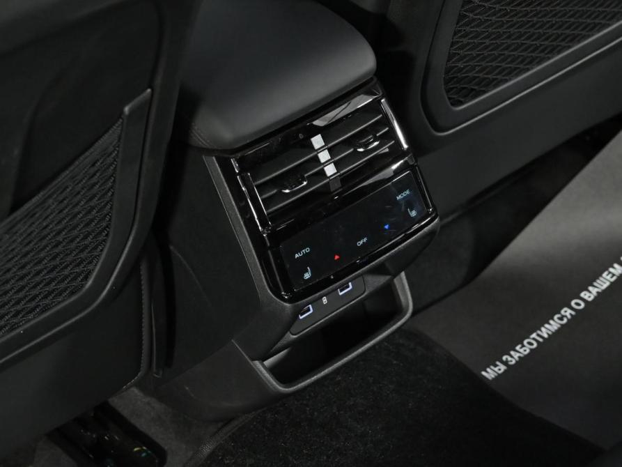 Geely Monjaro I Москва  - изображение 18