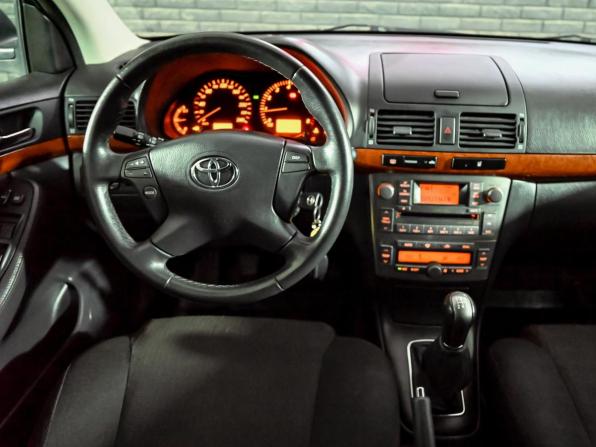 Toyota Avensis II Рестайлинг с пробегом 2007 года, цена 850 000 рублей, 196318 км, седан, Автокод Объявления