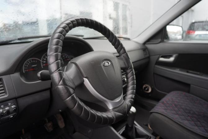 Lada (ВАЗ) Priora I с пробегом 2013 года, цена 300 000 рублей, 135387 км, хэтчбек, Автокод Объявления