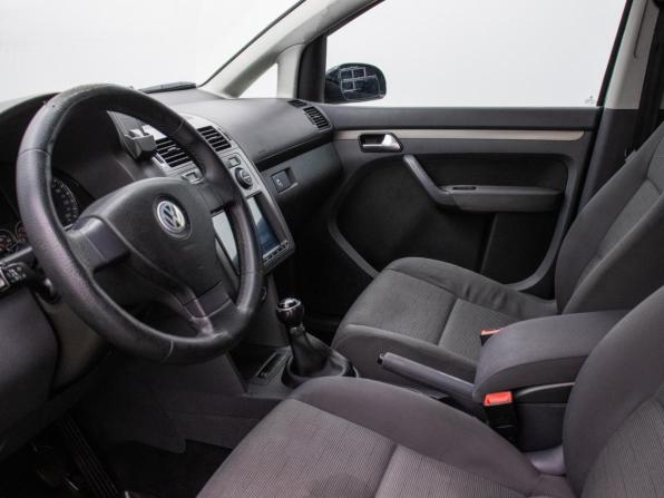 Volkswagen Touran I Рестайлинг с пробегом 2008 года, цена 570 000 рублей, 266123 км, компактвэн, Автокод Объявления