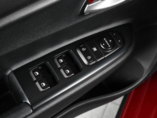 Kia Rio IV с пробегом 2018 года, цена 1 599 000 рублей, 79174 км, хэтчбек, Автокод Объявления