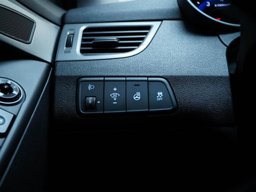 Hyundai Elantra V (MD) Рестайлинг Москва  - изображение 20