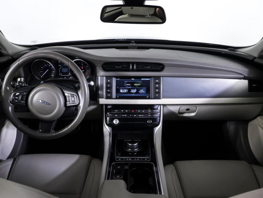 Jaguar XF II Москва  - изображение 13