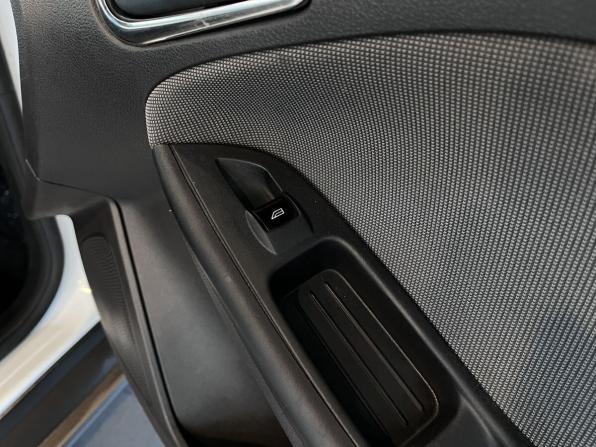 Ford Focus III с пробегом 2013 года, цена 590 000 рублей, 240115 км, седан, Автокод Объявления