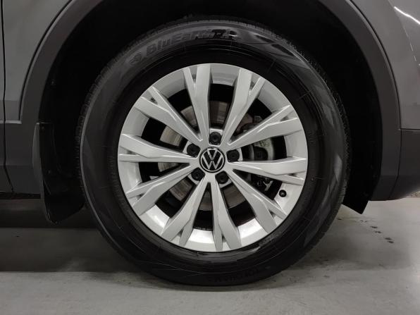 Volkswagen Tiguan II Рестайлинг с пробегом 2021 года, цена 3 120 000 рублей, 72901 км, внедорожник, Автокод Объявления