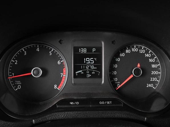 Volkswagen Polo V Рестайлинг с пробегом 2018 года, цена 1 390 000 рублей, 111278 км, седан, Автокод Объявления