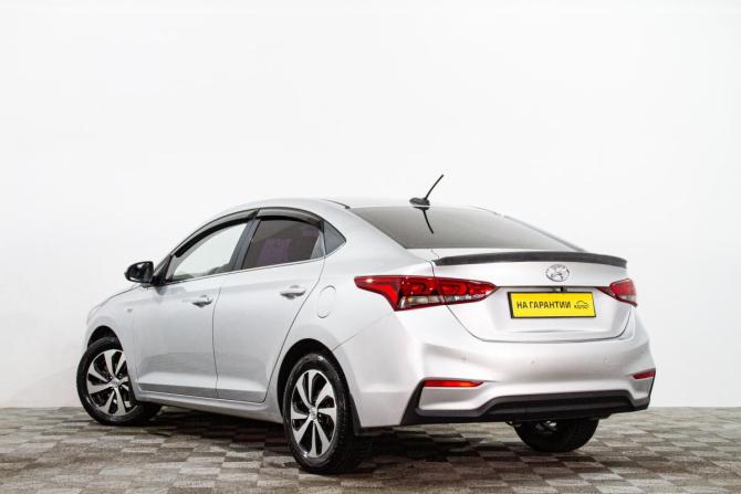 Hyundai Solaris I Рестайлинг с пробегом 2017 года, цена 1 369 000 рублей, 263500 км, седан, Автокод Объявления