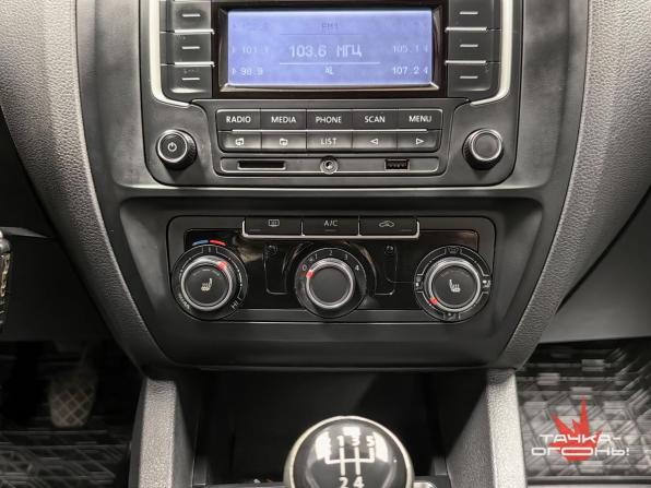 Volkswagen Jetta VI Рестайлинг с пробегом 2014 года, цена 1 098 000 рублей, 131000 км, седан, Автокод Объявления