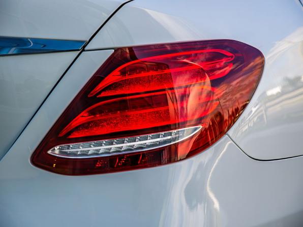 Mercedes-Benz E-Класс V (W213 S213 C238) с пробегом 2017 года, цена 2 528 000 рублей, 201945 км, седан, Автокод Объявления