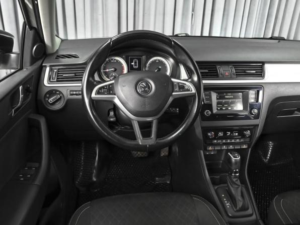 Skoda Rapid I с пробегом 2016 года, цена 1 239 000 рублей, 183372 км, лифтбек, Автокод Объявления