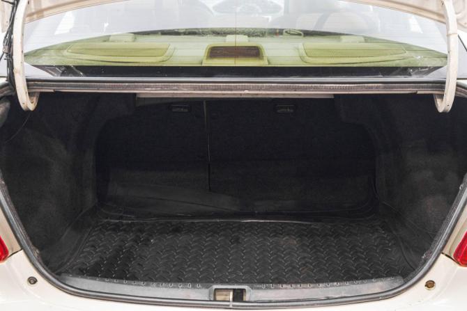 Toyota Yaris II с пробегом 2006 года, цена 449 000 рублей, 330000 км, седан, Автокод Объявления