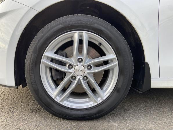 Kia Ceed III с пробегом 2019 года, цена 1 898 000 рублей, 44000 км, хэтчбек, Автокод Объявления