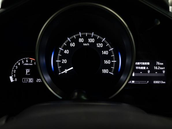 Honda Fit III Рестайлинг с пробегом 2017 года, цена 1 250 000 рублей, 30200 км, хэтчбек, Автокод Объявления