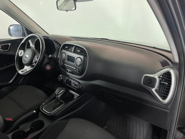 Kia Soul III с пробегом 2021 года, цена 1 660 000 рублей, 58773 км, хэтчбек, Автокод Объявления