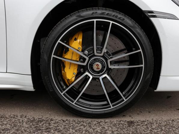 Porsche 911 VIII (992) с пробегом 2023 года, цена 24 850 000 рублей, 6250 км, купе, Автокод Объявления