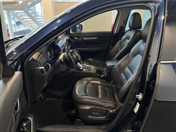 Mazda CX-5 II с пробегом 2017 года, цена 2 795 000 рублей, 124836 км, внедорожник, Автокод Объявления