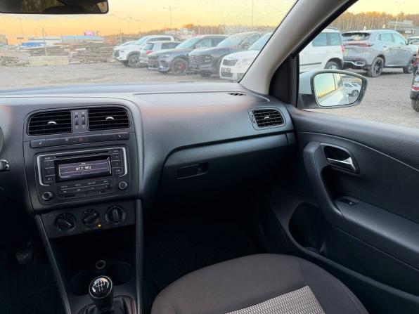 Volkswagen Polo V с пробегом 2015 года, цена 795 000 рублей, 157408 км, седан, Автокод Объявления