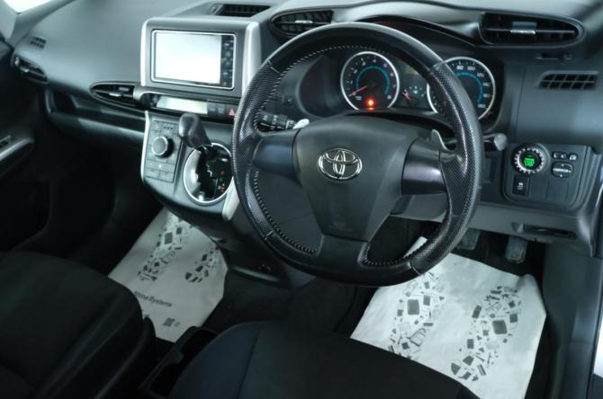 Toyota Wish II с пробегом 2009 года, цена 1 359 000 рублей, 152000 км, минивэн, Автокод Объявления