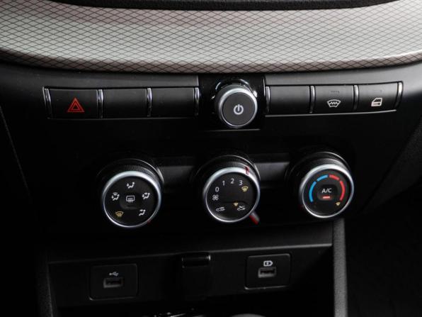 Lada (ВАЗ) Vesta I Рестайлинг (NG) с пробегом 2023 года, цена 1 239 000 рублей, 46949 км, седан, Автокод Объявления