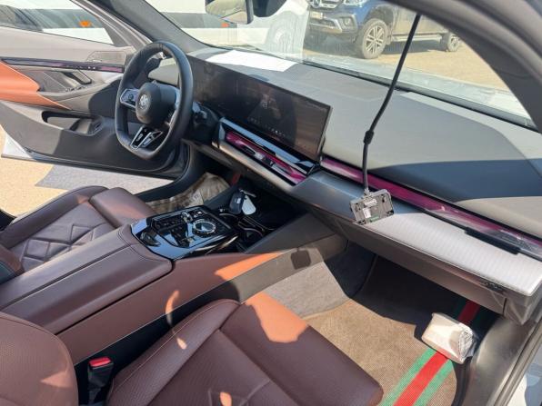BMW 5 серии VIII (G60/G61/G68) с пробегом 2024 года, цена 7 499 000 рублей, 42000 км, седан, Автокод Объявления