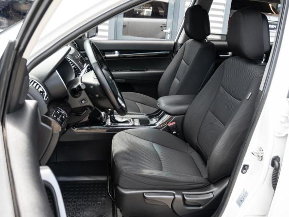 Kia Sorento II Рестайлинг с пробегом 2019 года, цена 2 380 000 рублей, 62907 км, внедорожник, Автокод Объявления