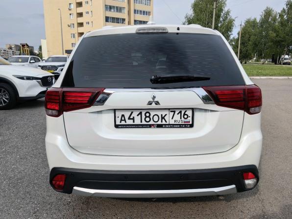 Mitsubishi Outlander III Рестайлинг 2 с пробегом 2017 года, цена 1 749 900 рублей, 103675 км, внедорожник, Автокод Объявления