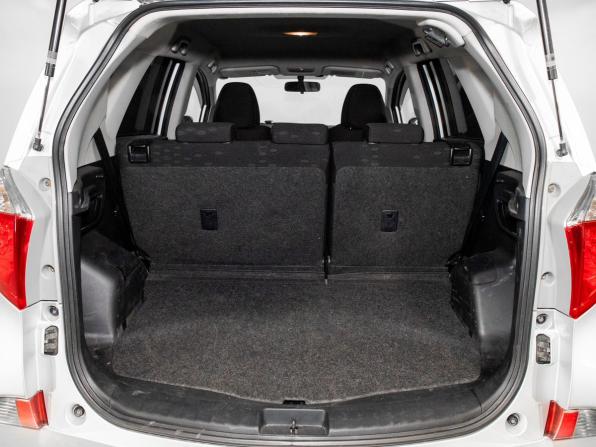Toyota Ractis II с пробегом 2012 года, цена 975 000 рублей, 120078 км, хэтчбек, Автокод Объявления