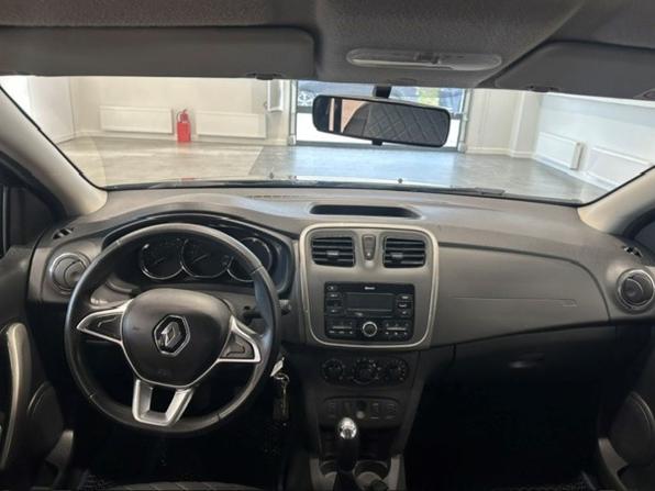 Renault Logan II Рестайлинг с пробегом 2019 года, цена 1 050 000 рублей, 72097 км, седан, Автокод Объявления