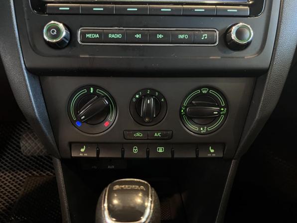 Skoda Rapid I с пробегом 2014 года, цена 687 000 рублей, 235437 км, лифтбек, Автокод Объявления
