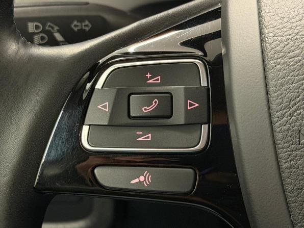 Volkswagen Touareg II с пробегом 2012 года, цена 1 590 000 рублей, 286494 км, внедорожник, Автокод Объявления