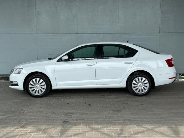 Skoda Octavia III (A7) Рестайлинг с пробегом 2019 года, цена 1 870 000 рублей, 68900 км, лифтбек, Автокод Объявления