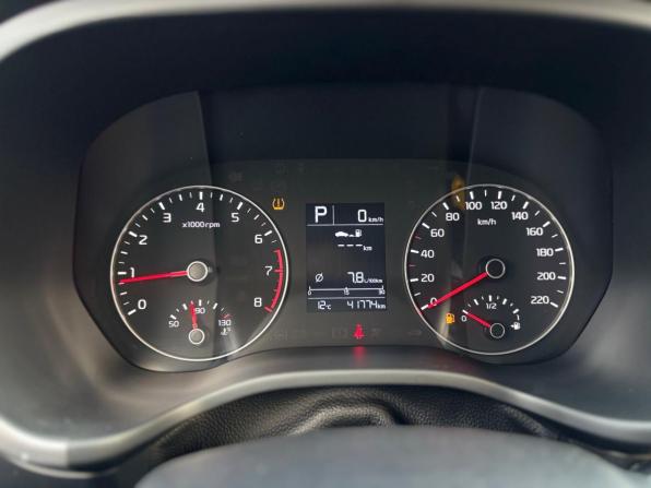 Kia Rio IV Рестайлинг с пробегом 2020 года, цена 1 820 000 рублей, 41412 км, хэтчбек, Автокод Объявления