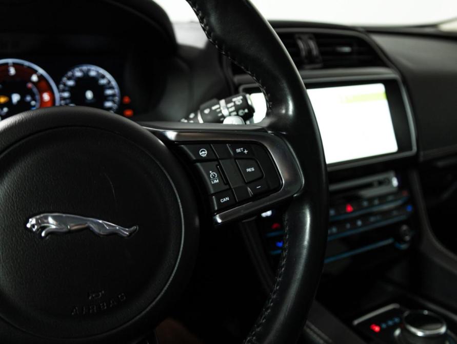 Jaguar F-Pace I Санкт-Петербург  - изображение 18