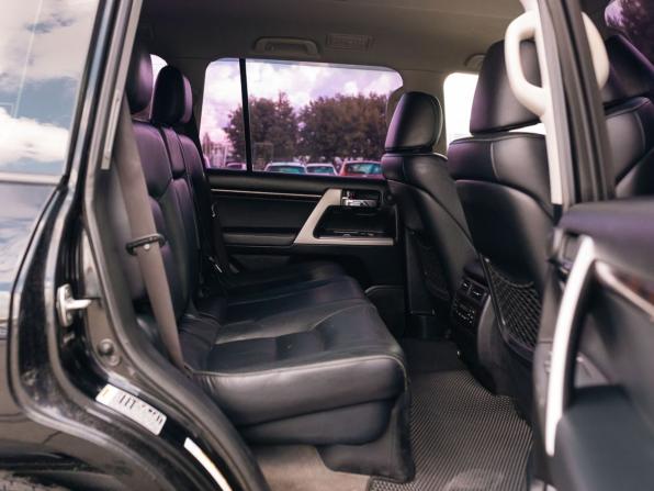 Toyota Land Cruiser 200 Series Рестайлинг 1 с пробегом 2012 года, цена 3 530 000 рублей, 271390 км, внедорожник, Автокод Объявления