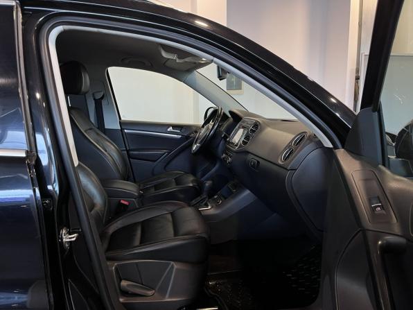 Volkswagen Tiguan I Рестайлинг с пробегом 2012 года, цена 1 452 000 рублей, 234830 км, внедорожник, Автокод Объявления