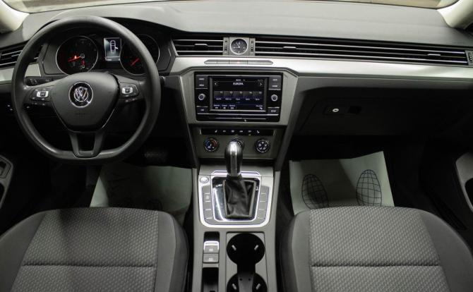 Volkswagen Passat B8 с пробегом 2018 года, цена 1 679 000 рублей, 113564 км, седан, Автокод Объявления