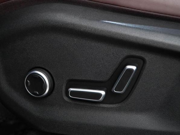 Geely Monjaro I с пробегом 2023 года, цена 3 377 077 рублей, 43138 км, внедорожник, Автокод Объявления
