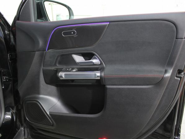 Mercedes-Benz GLB I (X247) с пробегом 2020 года, цена 4 149 000 рублей, 59000 км, внедорожник, Автокод Объявления