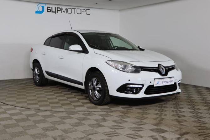 Renault Fluence I Рестайлинг с пробегом 2015 года, цена 749 990 рублей, 157426 км, седан, Автокод Объявления