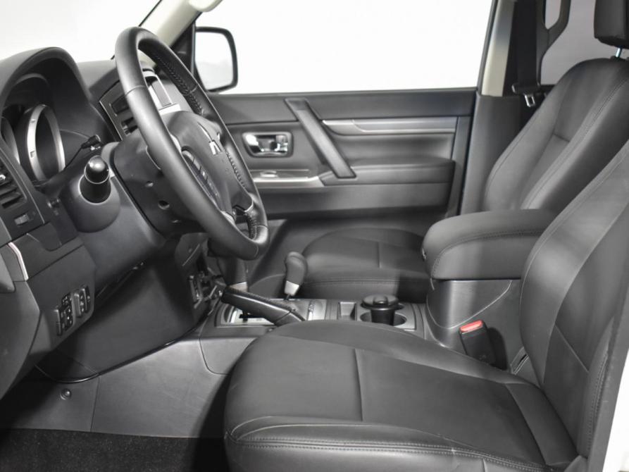 Mitsubishi Pajero IV Рестайлинг 2 Санкт-Петербург  - изображение 10