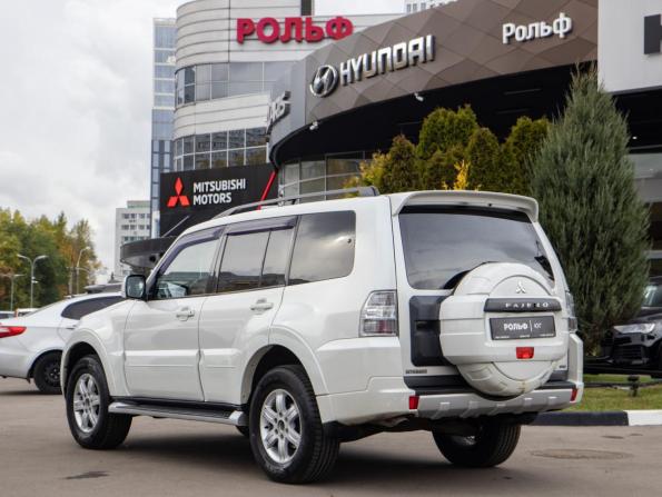 Mitsubishi Pajero IV Рестайлинг 1 с пробегом 2013 года, цена 1 798 000 рублей, 275337 км, внедорожник, Автокод Объявления