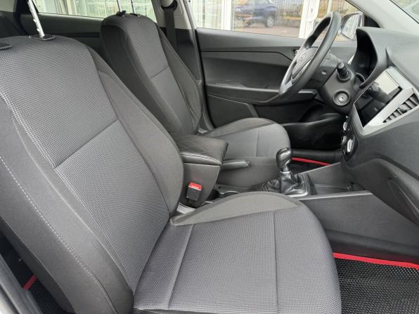 Hyundai Solaris II с пробегом 2018 года, цена 1 120 000 рублей, 82445 км, седан, Автокод Объявления