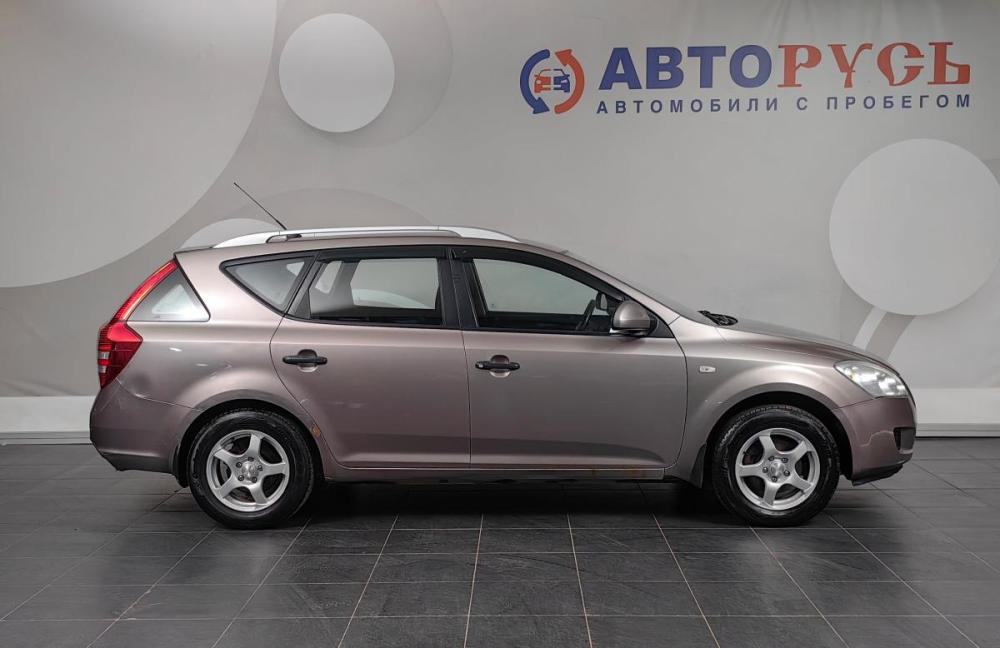 Kia Ceed I Москва  - изображение 4