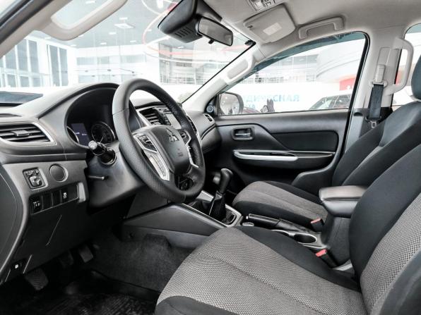 Mitsubishi L200 V Рестайлинг с пробегом 2019 года, цена 2 650 000 рублей, 79536 км, пикап, Автокод Объявления