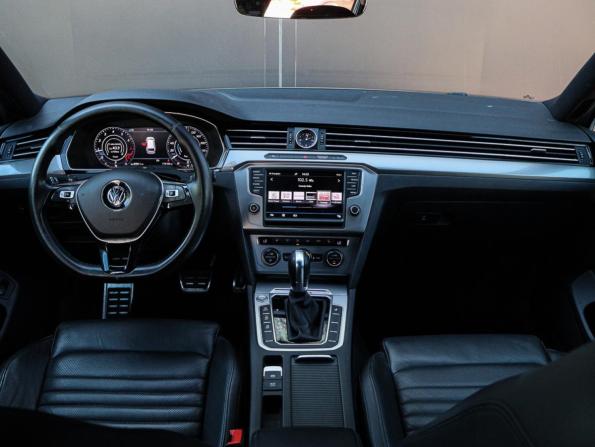 Volkswagen Passat B8 с пробегом 2016 года, цена 2 350 000 рублей, 115000 км, универсал, Автокод Объявления