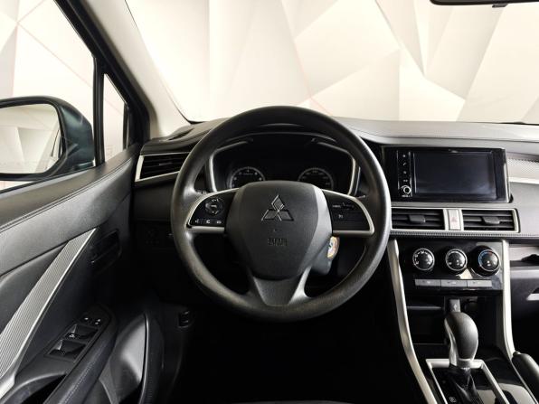 Mitsubishi Xpander I Рестайлинг с пробегом 2023 года, цена 2 121 000 рублей, 64164 км, внедорожник, Автокод Объявления