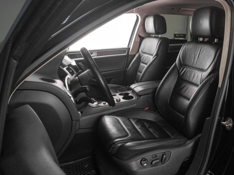 Volkswagen Touareg II Рестайлинг Тюмень  - изображение 10
