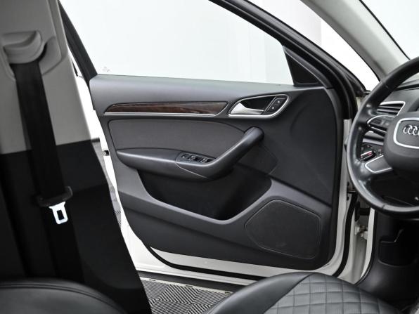 Audi Q3 I (8U) с пробегом 2012 года, цена 1 349 000 рублей, 299000 км, внедорожник, Автокод Объявления