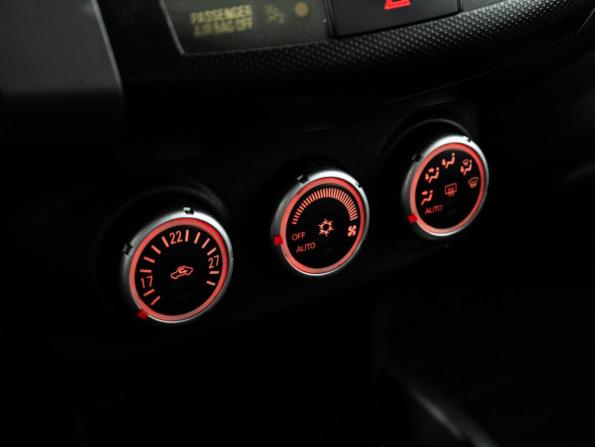 Mitsubishi Outlander II с пробегом 2007 года, цена 999 585 рублей, 220759 км, внедорожник, Автокод Объявления